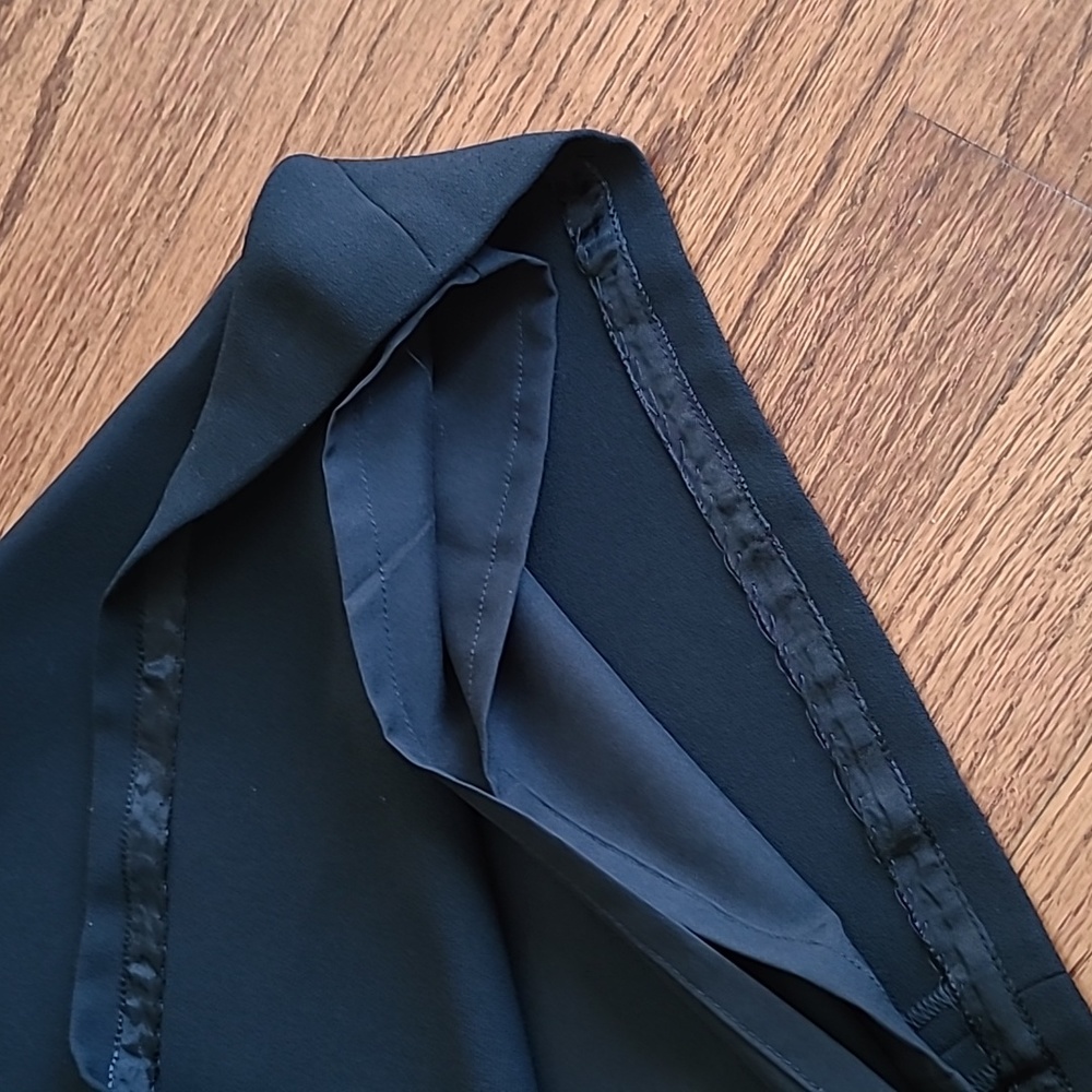 White House/Black Market Classic Black Dress with Long Crepe Sleeves - Size 4 - Picture 12 of 13